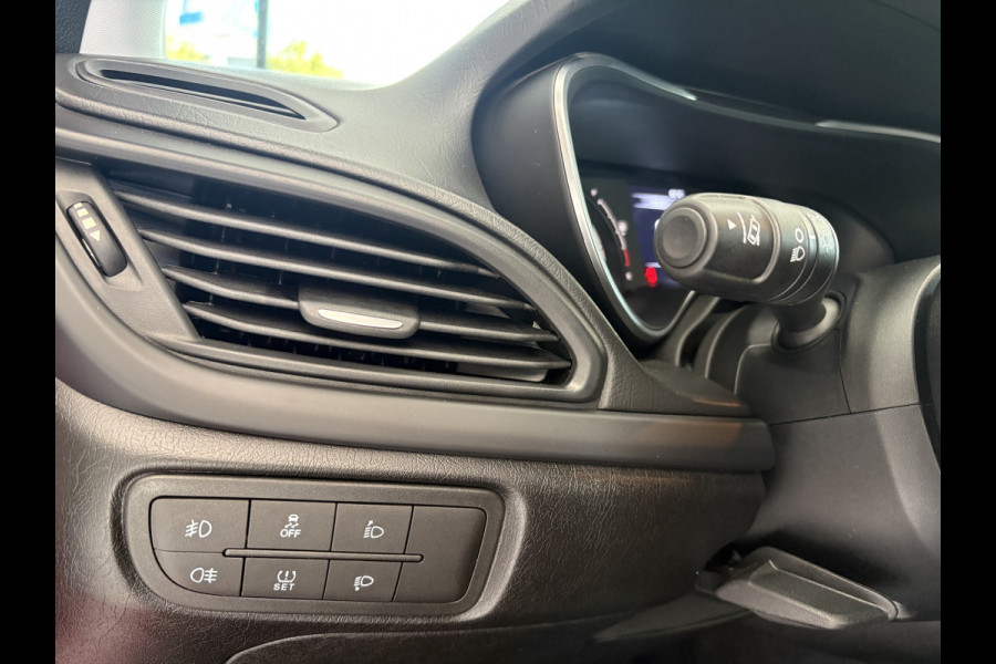 Fiat Tipo Stationwagon 1.0 City Life Achteruitrijcamera - Airco - Apple carplay - Parkeersensoren - Dakrails - Stoelverwarming - Bluetooth - Cruise control - Elektrische ramen - Stuur multifunctioneel - Led verlichting - Licht m