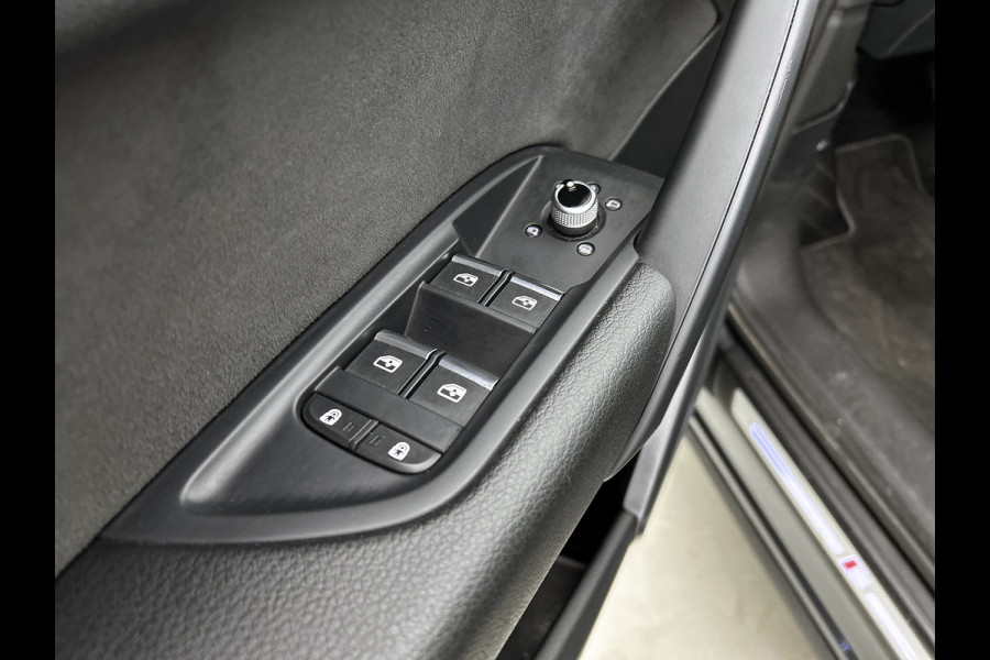 Audi Q5 Sportback 50 TFSI e S edition (NL-auto, Perfect OnderH, Camera, Addapt Cruise, StoelV, Carplay, Etc)