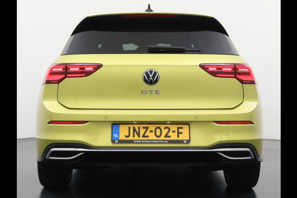 Volkswagen Golf 1.4 eHybrid GTE VAN: 27.900,- VOOR: 25.877,- UW WKVOORDEEL: 2.023,- | PHEV 245PK | 32.000 KM! | PANO | HEAD-UP DISPLAY | KEYLESS | IQ LED MATRIX | WINTERPAKKET | CAMERA | ADAPTIEVE CRUISE CONTROL | DODEHOEKDETECTIE | ALL SEASONS | FULL OPTIONS | RIJKLAAR + 12 MND BOVAG GARANTIE