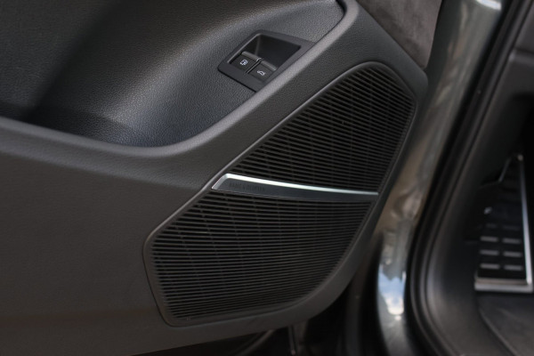 Audi Q7 60 TFSI e Quattro Competition *Pano*RS-Stoelen*B&O*360 Camera*Soft-Close*