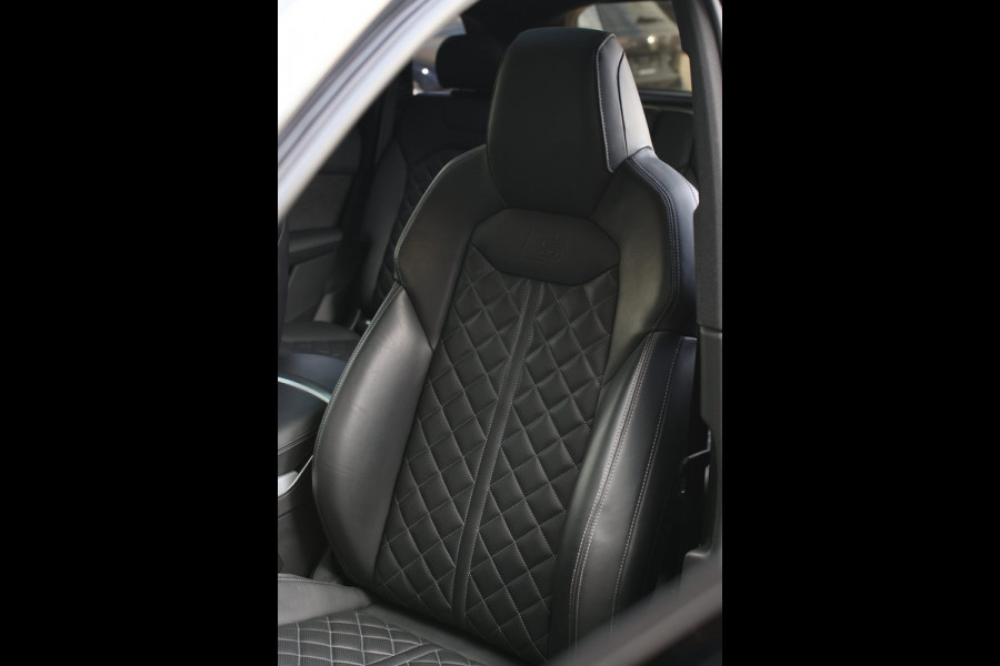 Audi Q7 60 TFSI e Quattro Competition *Pano*RS-Stoelen*B&O*360 Camera*Soft-Close*