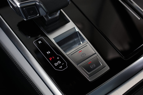Audi Q7 60 TFSI e Quattro Competition *Pano*RS-Stoelen*B&O*360 Camera*Soft-Close*