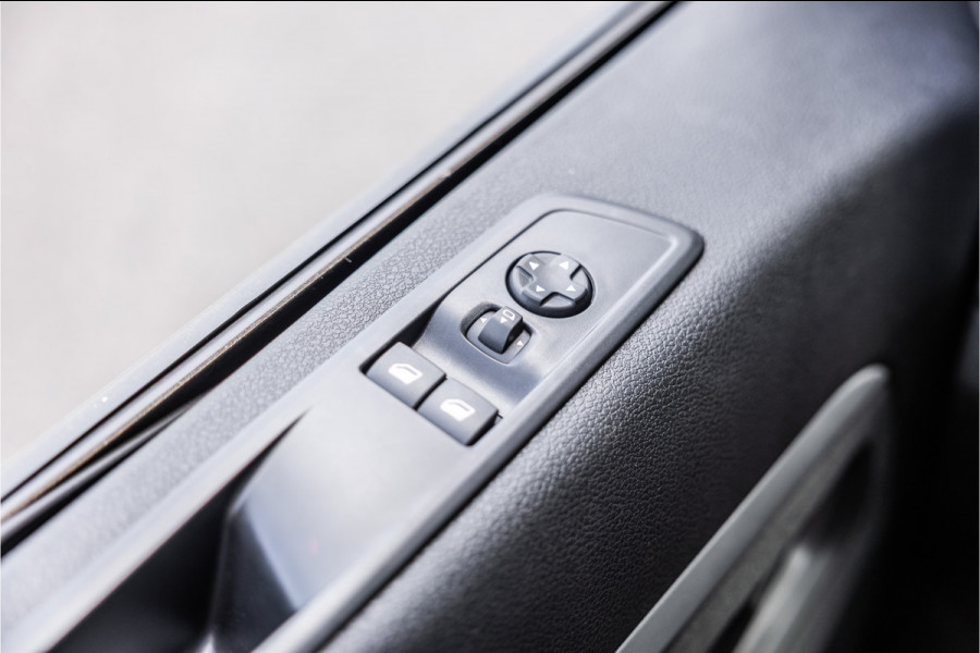 Opel Vivaro 2.0 BlueHDi L3H1 DC AUT | Dubbel cabine | Blind Spot | Navigatie | CarPlay | Camera | L+R Schuifdeur | Lane Assist | DAB | BPM Vrij | 6-Zitter | Nieuwe APK