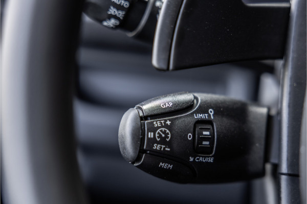Opel Vivaro 2.0 BlueHDi L3H1 DC AUT | Dubbel cabine | Blind Spot | Navigatie | CarPlay | Camera | L+R Schuifdeur | Lane Assist | DAB | BPM Vrij | 6-Zitter | Nieuwe APK