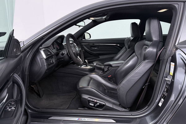 BMW 4 Serie Coupé M4 Competition (Dealer Onderhouden, FULL CARBON, Addapt Onderstel, Camera, StoelV, Lane Assist, Memory stoelen)