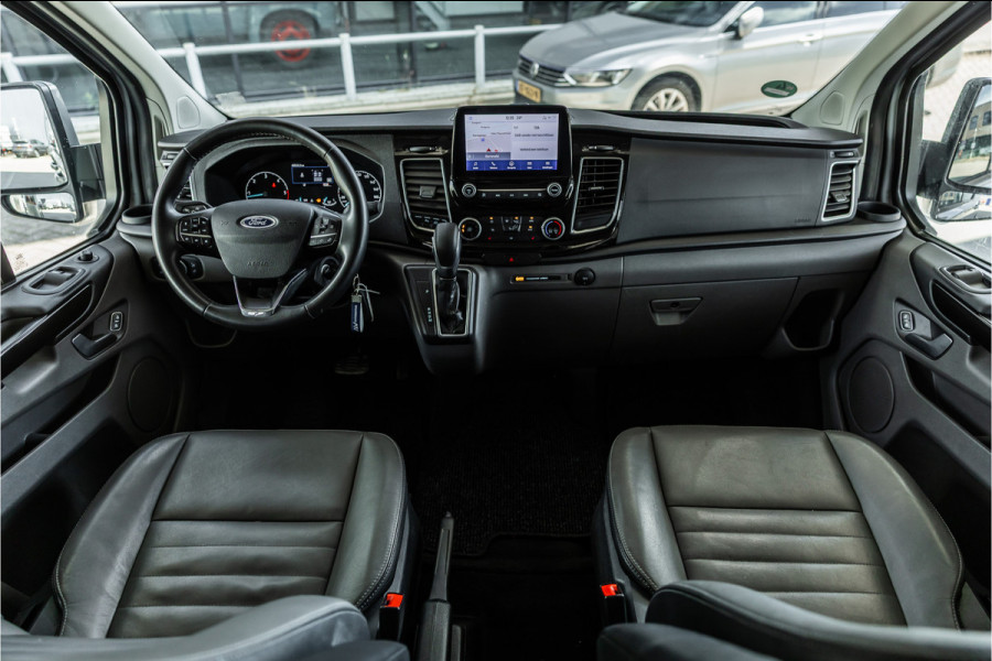 Ford Transit Custom 300 2.0 TDCI 170 PK L2H1 Limited DC | Dubbel cabine | L+R Schuifdeur | ACC | Elek stoelen | CarPlay | Dodehoekdetectie | Navigatie | Stoelverwarming | Lederen bekleding | Orig. NL Auto | Nieuwe APK | NAP Logisch
