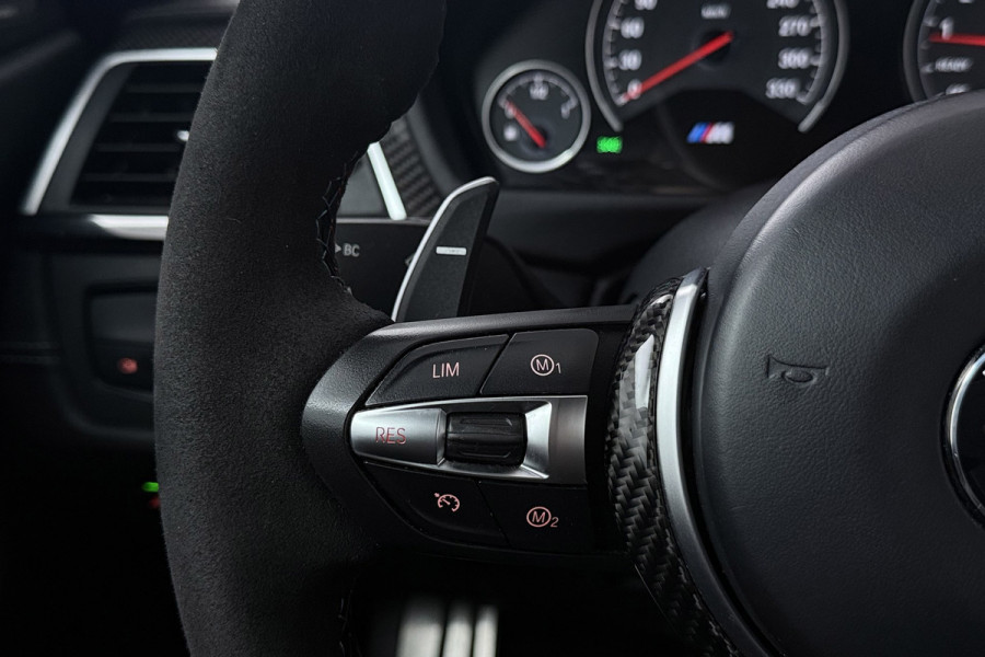 BMW 4 Serie Coupé M4 Competition (Dealer Onderhouden, FULL CARBON, Addapt Onderstel, Camera, StoelV, Lane Assist, Memory stoelen)