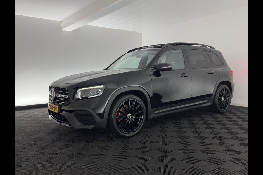 Mercedes-Benz Glb 250 4MATIC AMG-Sportpack Premium Plus Aut. *PANO | TOWBAR | LEATHER-MICROFIBRE | FULL-LED | AMBIENTLIGHT | WIDE-COCKPIT | HEATED-SPORTSEATS | KEYLESS | NAVI-FULLMAP | ECC | SHIFTPADDLES | MEMORY-PACK | PDC | CRUISE | 20''ALU*