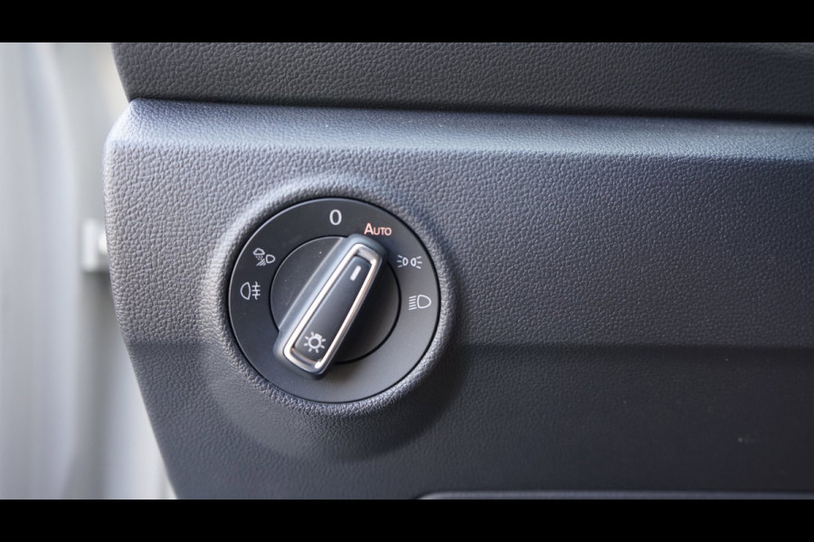 Volkswagen T-Roc R-Line 1.5 TSI AUTOMAAT|ACC|CAMERA|FULL LED|IQ LIGHT|KEYLESS|NAVIGATIE|TREKHAAK|VIRTUEEL