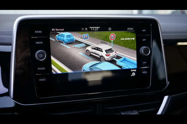 Volkswagen T-Roc R-Line 1.5 TSI AUTOMAAT|ACC|CAMERA|FULL LED|IQ LIGHT|KEYLESS|NAVIGATIE|TREKHAAK|VIRTUEEL