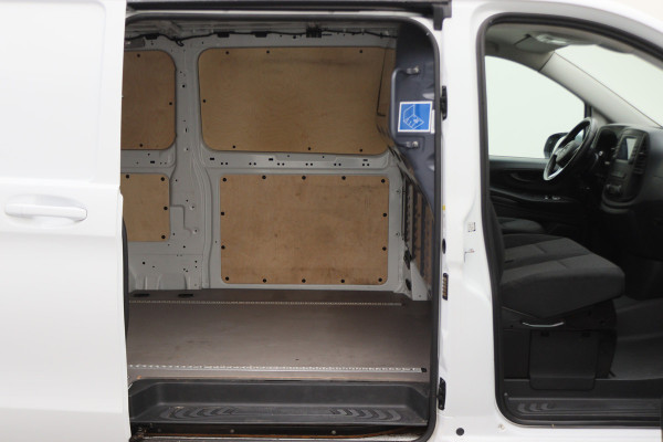 Mercedes-Benz Vito 116 CDI Extra Lang Automaat 3-Zits, Airco, Navigatie, Camera, Apple CarPlay, Cruise, Achterdeuren 270°