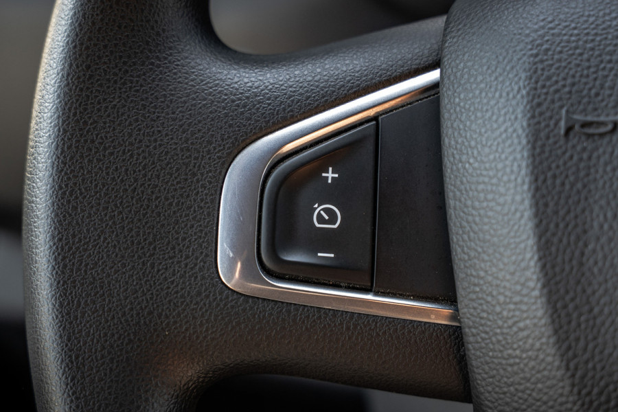 Renault Master 2.3dCi | Bakwagen met Laadklep | LED | Carplay | Camera | Cruise