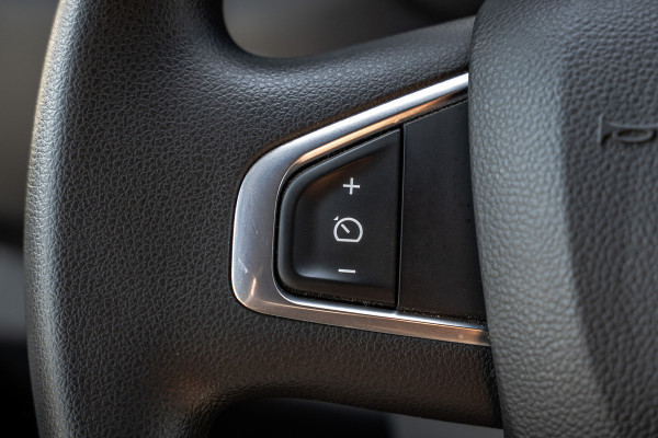 Renault Master 2.3dCi | Bakwagen met Laadklep | LED | Carplay | Camera | Cruise