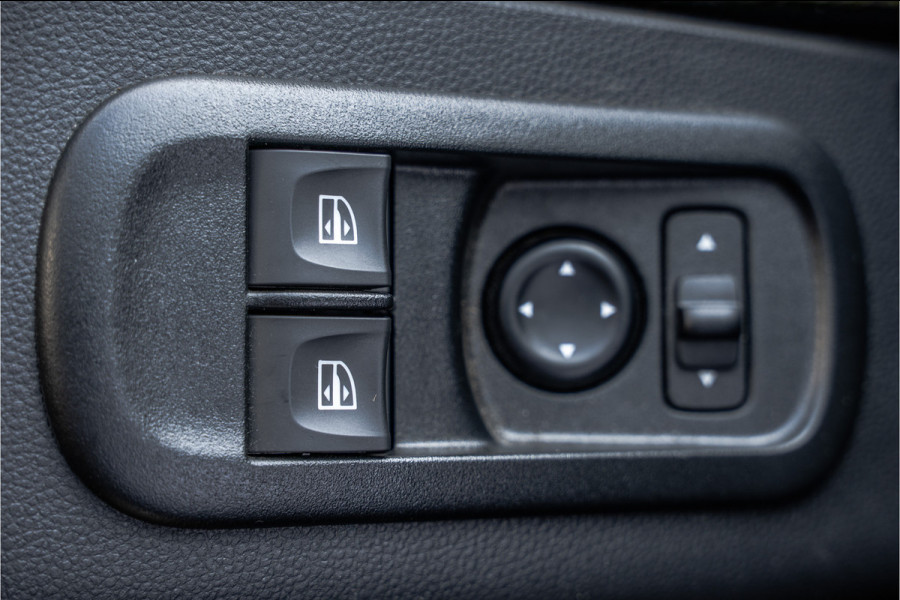Renault Master 2.3dCi | Bakwagen met Laadklep | LED | Carplay | Camera | Cruise