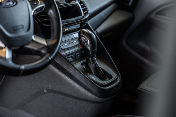 Ford Transit Connect 1.5 EcoBlue L2 120 PK Limited AUT | Bi-Xenon | Camera | CarPlay | Navigatie | Climatronic | Inklapbare spiegels | Trekhaak | DAB | NL Auto | NAP Logisch | Nieuwe APK | Euro 6