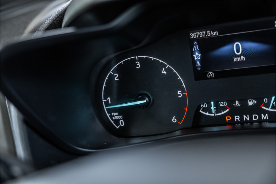 Ford Transit Connect 1.5 EcoBlue L2 120 PK Limited AUT | Bi-Xenon | Camera | CarPlay | Navigatie | Climatronic | Inklapbare spiegels | Trekhaak | DAB | NL Auto | NAP Logisch | Nieuwe APK | Euro 6