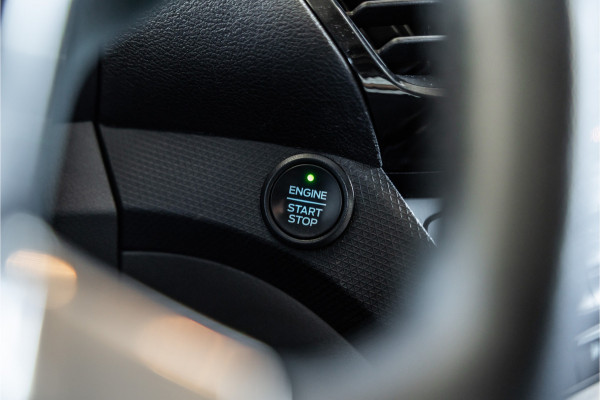 Ford Transit Connect 1.5 EcoBlue L2 120 PK Limited AUT | Bi-Xenon | Camera | CarPlay | Navigatie | Climatronic | Inklapbare spiegels | Trekhaak | DAB | NL Auto | NAP Logisch | Nieuwe APK | Euro 6