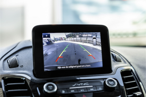 Ford Transit Connect 1.5 EcoBlue L2 120 PK Limited AUT | Bi-Xenon | Camera | CarPlay | Navigatie | Climatronic | Inklapbare spiegels | Trekhaak | DAB | NL Auto | NAP Logisch | Nieuwe APK | Euro 6
