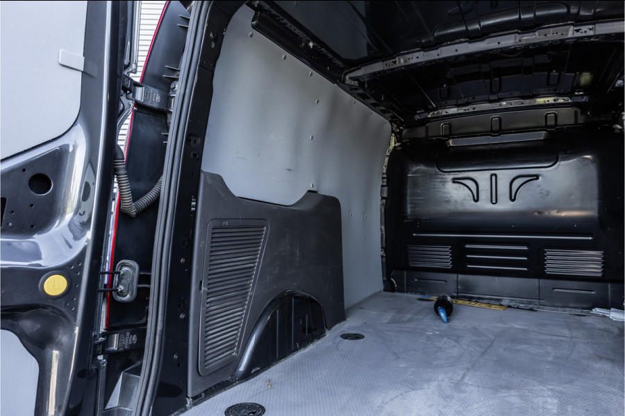 Ford Transit Connect 1.5 EcoBlue L2 120 PK Limited AUT | Bi-Xenon | Camera | CarPlay | Navigatie | Climatronic | Inklapbare spiegels | Trekhaak | DAB | NL Auto | NAP Logisch | Nieuwe APK | Euro 6