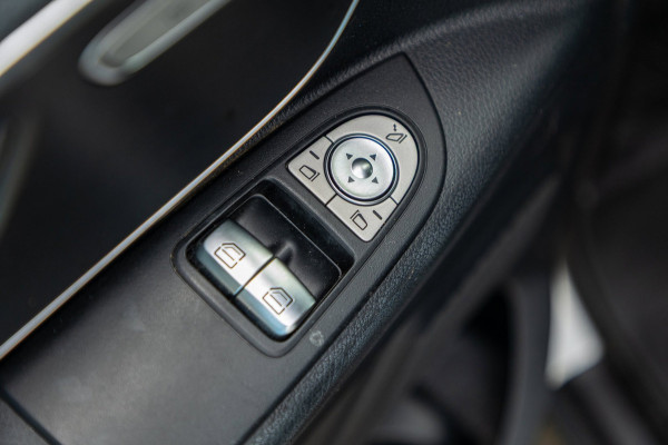Mercedes-Benz Vito 114 CDI Lang Automaat I Led I PDC V+A I Adaptive Cruise I Climate I Camera I Achterklep I CarPlay I Android
