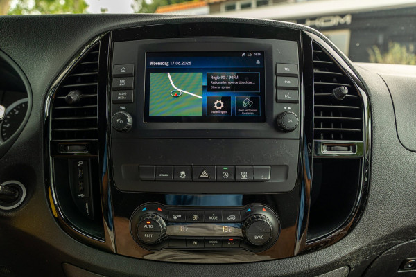 Mercedes-Benz Vito 114 CDI Lang Automaat I Led I PDC V+A I Adaptive Cruise I Climate I Camera I Achterklep I CarPlay I Android