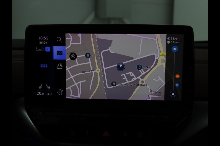 Volkswagen ID.4 Tech 77 kWh | SOH 92,2% | Panorama | 360 Camera | Head up | Virtual cockpit | Sfeerverlichting | Stoel/Stuurverwarming | Adaptive cruise | Carplay | Traffic assist | Climate control | Half leder/velours