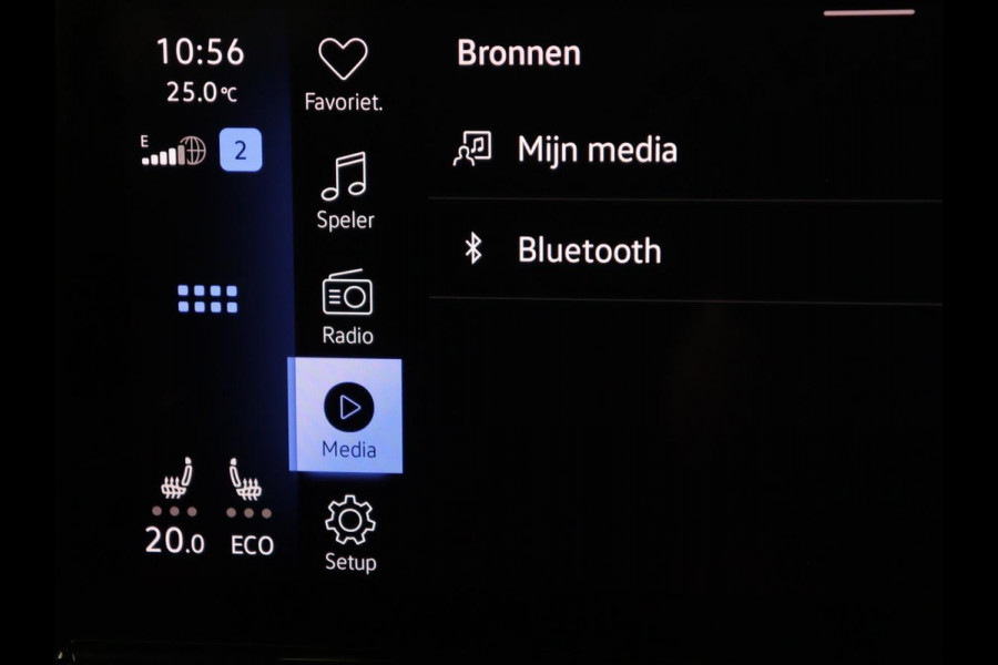 Volkswagen ID.4 Tech 77 kWh | SOH 92,2% | Panorama | 360 Camera | Head up | Virtual cockpit | Sfeerverlichting | Stoel/Stuurverwarming | Adaptive cruise | Carplay | Traffic assist | Climate control | Half leder/velours