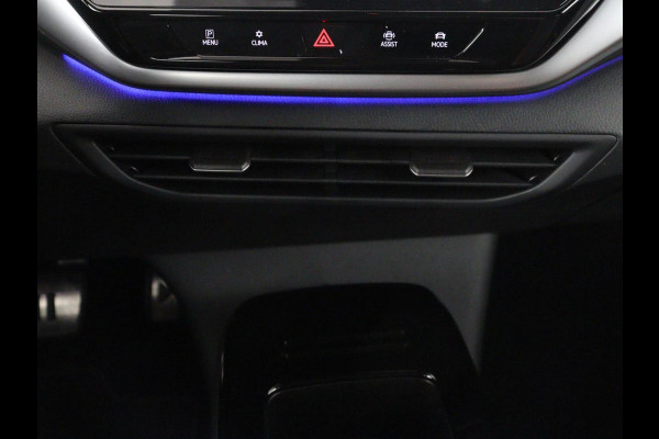 Volkswagen ID.4 Tech 77 kWh | SOH 92,2% | Panorama | 360 Camera | Head up | Virtual cockpit | Sfeerverlichting | Stoel/Stuurverwarming | Adaptive cruise | Carplay | Traffic assist | Climate control | Half leder/velours