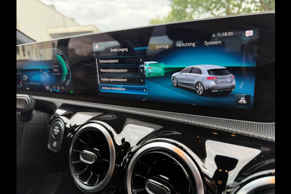 Mercedes-Benz A-Klasse 180 Premium Plus 18 INCH-AMG NAVI CARPLAY LEDER
