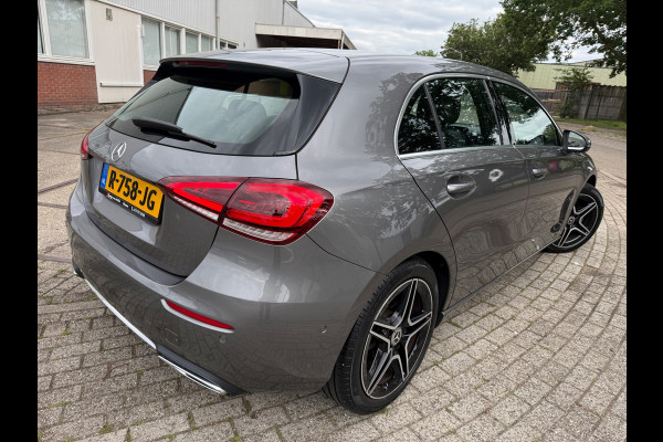 Mercedes-Benz A-Klasse 180 Premium Plus 18 INCH-AMG NAVI CARPLAY LEDER