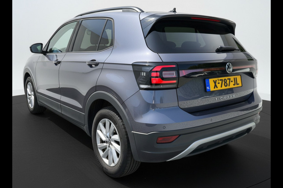 Volkswagen T-Cross TSI 110PK DSG LIFE CARPLAY/ACC/PARKEERSENSOREN