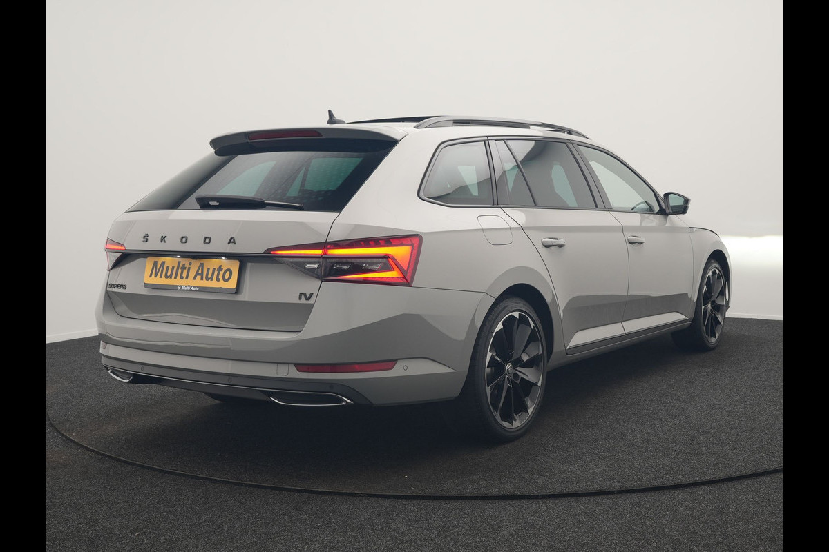 Škoda Superb Combi 1.4 TSI iV Sportline Business PHEV 218pk Dealer O.H. | Trekhaak Af Fabriek | Panodak | Adaptive Cruise | Canton Audio | 360 Camera | Alcantara Sportstoelen Memory & Verwarmd | Sfeerverlichting | Blis | Keyless | Plug In Hybrid |
