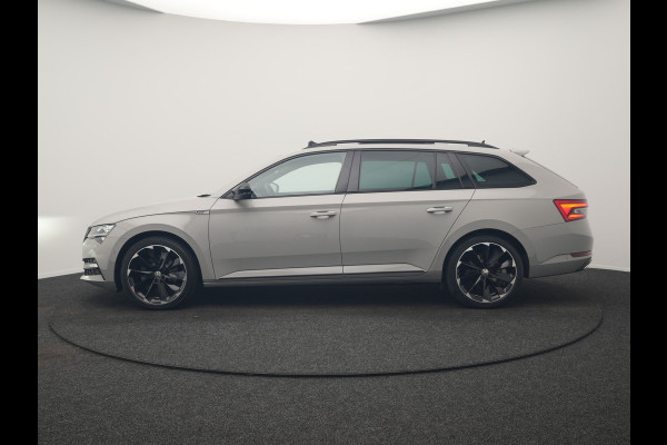 Škoda Superb Combi 1.4 TSI iV Sportline Business PHEV 218pk Dealer O.H. | Trekhaak Af Fabriek | Panodak | Adaptive Cruise | Canton Audio | 360 Camera | Alcantara Sportstoelen Memory & Verwarmd | Sfeerverlichting | Blis | Keyless | Plug In Hybrid |