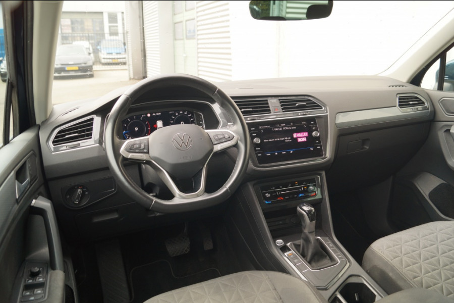 Volkswagen Tiguan 1.5 TSI 150pk DSG Life Business -LED-DIGI-ECC-TREKHAAK-