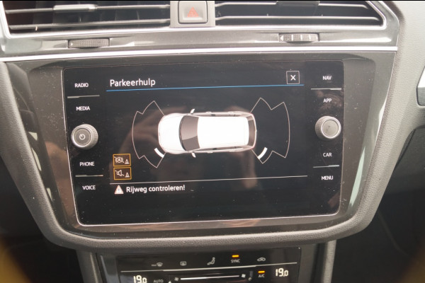 Volkswagen Tiguan 1.5 TSI 150pk DSG Life Business -LED-DIGI-ECC-TREKHAAK-