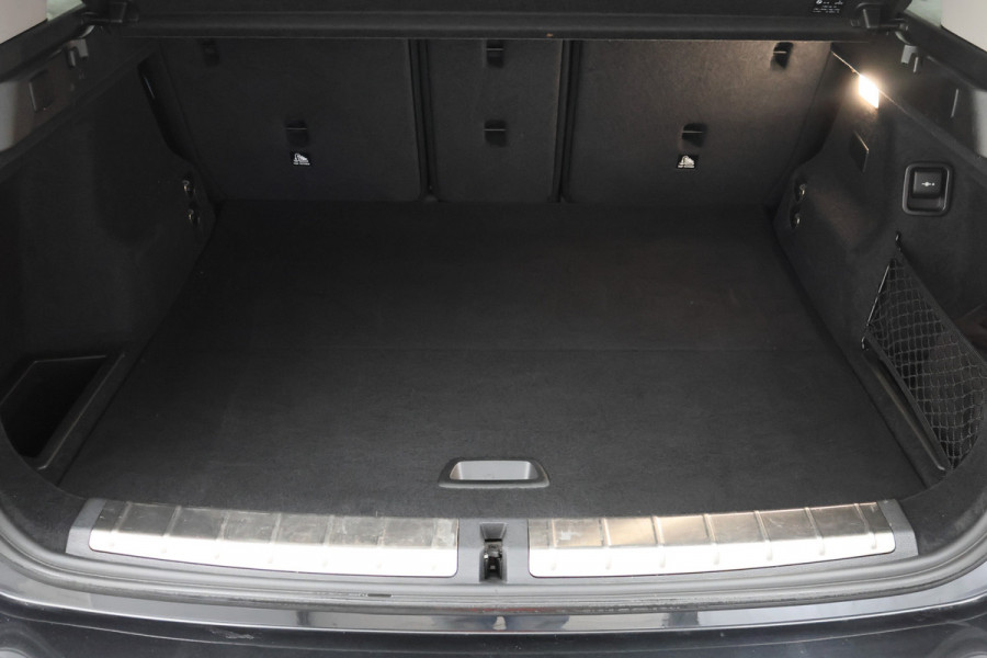 BMW X1 xDrive25e High Executive Leer, Panoramadak, Cruise, Navigatie, Bluetooth, LED, PDC, 18''