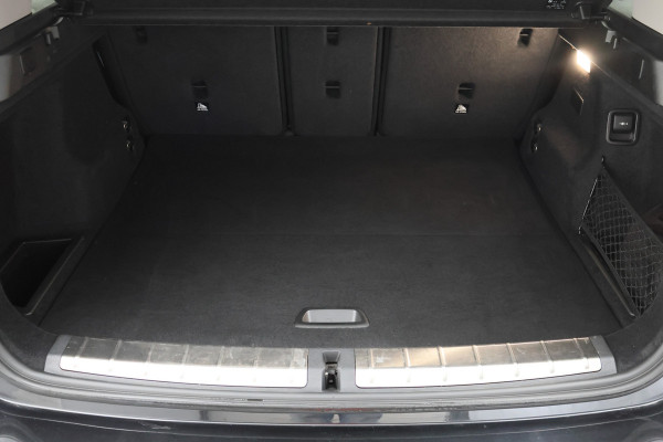 BMW X1 xDrive25e High Executive Leer, Panoramadak, Cruise, Navigatie, Bluetooth, LED, PDC, 18''
