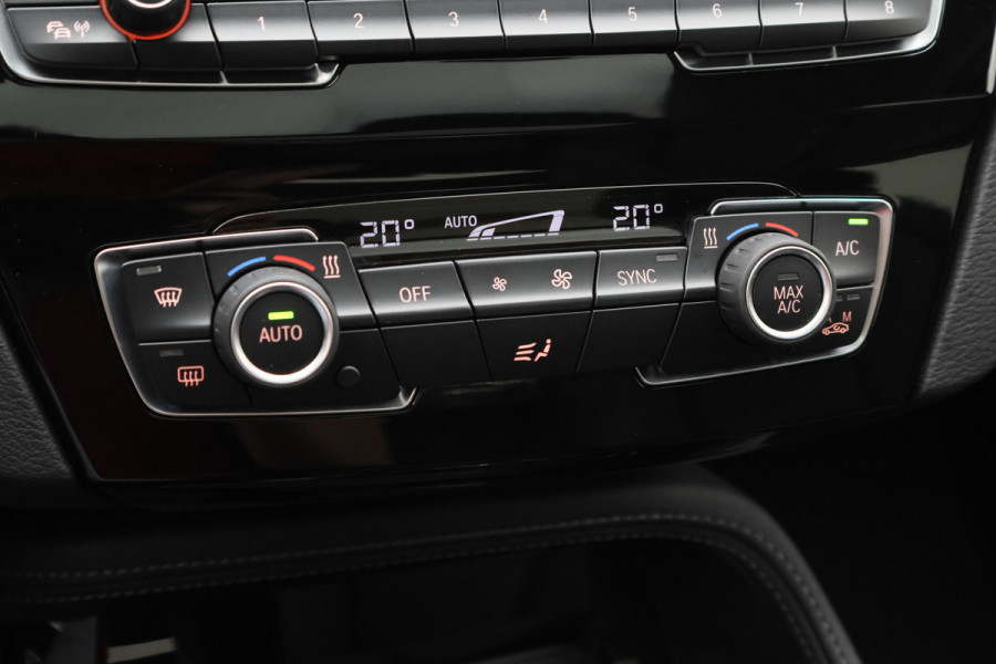 BMW X1 xDrive25e High Executive Leer, Panoramadak, Cruise, Navigatie, Bluetooth, LED, PDC, 18''