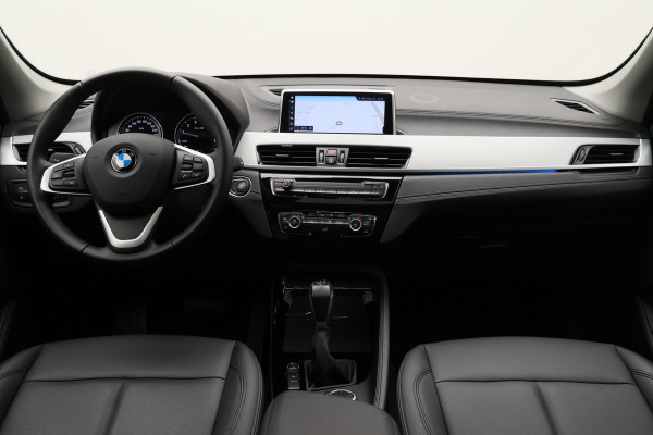 BMW X1 xDrive25e High Executive Leer, Panoramadak, Cruise, Navigatie, Bluetooth, LED, PDC, 18''