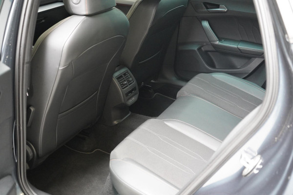 CUPRA Formentor 1.4 TSI e-Hybrid Essential | SoH 97,8% | Carplay | Navigatie | Adapt. Cruise | Sfeerverlichting | Camera