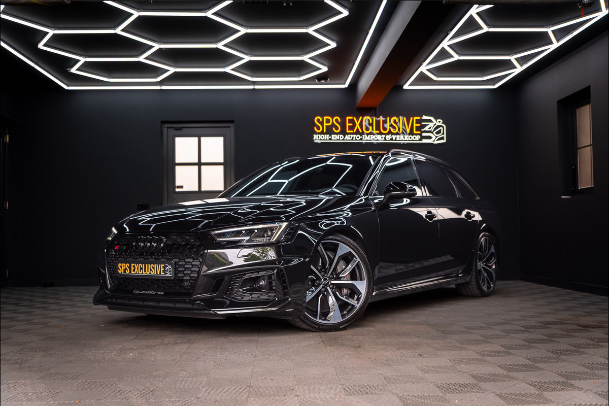 Audi A4 Avant 2.9 TFSI RS 4 quattro / Keramisch / RS Dynamic / B&O / Matrix / Keyless /