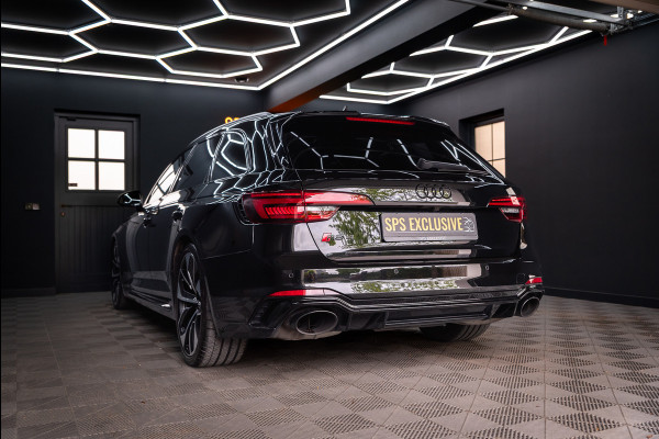 Audi A4 Avant 2.9 TFSI RS 4 quattro / Keramisch / RS Dynamic / B&O / Matrix / Keyless /