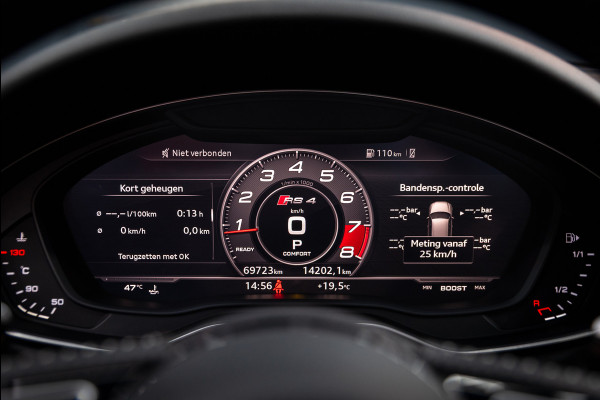 Audi A4 Avant 2.9 TFSI RS 4 quattro / Keramisch / RS Dynamic / B&O / Matrix / Keyless /