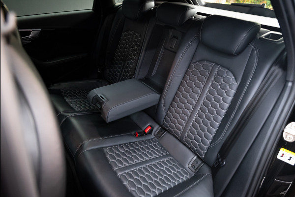 Audi A4 Avant 2.9 TFSI RS 4 quattro / Keramisch / RS Dynamic / B&O / Matrix / Keyless /