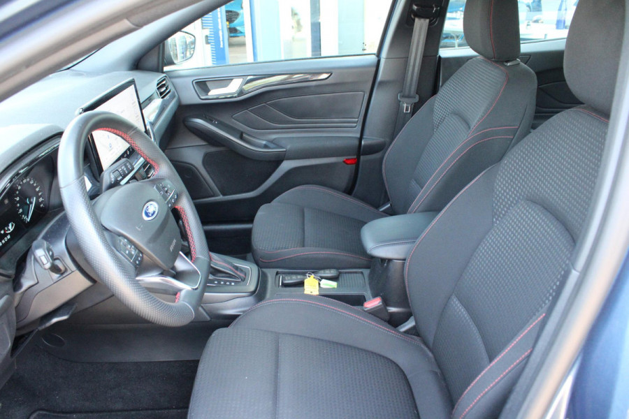 Ford FOCUS Wagon 1.0 EcoBoost Hybrid ST-Line | Trekhaak | Camera | Navigatie | Cruise Control | Climate Control |