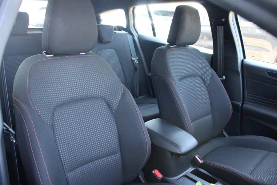 Ford FOCUS Wagon 1.0 EcoBoost Hybrid ST-Line | Trekhaak | Camera | Navigatie | Cruise Control | Climate Control |