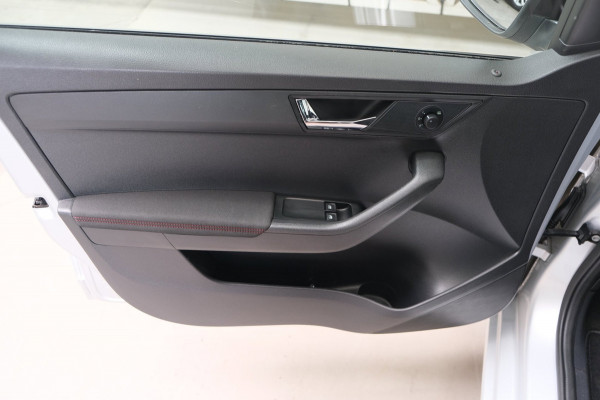Škoda Fabia 1.0 TSI Sport business - N.A.P. Airco, Cruise, PDC, Carplay.