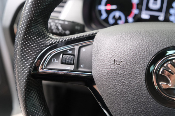 Škoda Fabia 1.0 TSI Sport business - N.A.P. Airco, Cruise, PDC, Carplay.