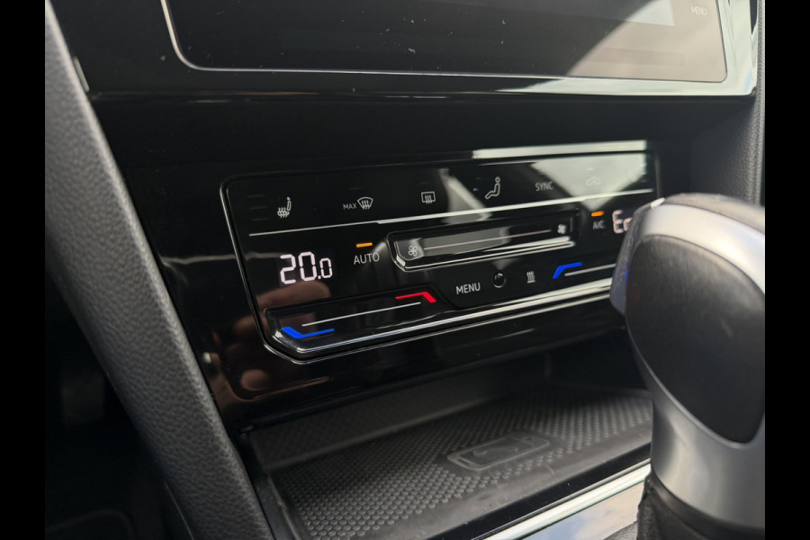Volkswagen Passat Variant 1.4 TSI PHEV GTE Business | Pano | Elek. Trekhaak | Carplay | LED | Camera | Navi | Alcantara