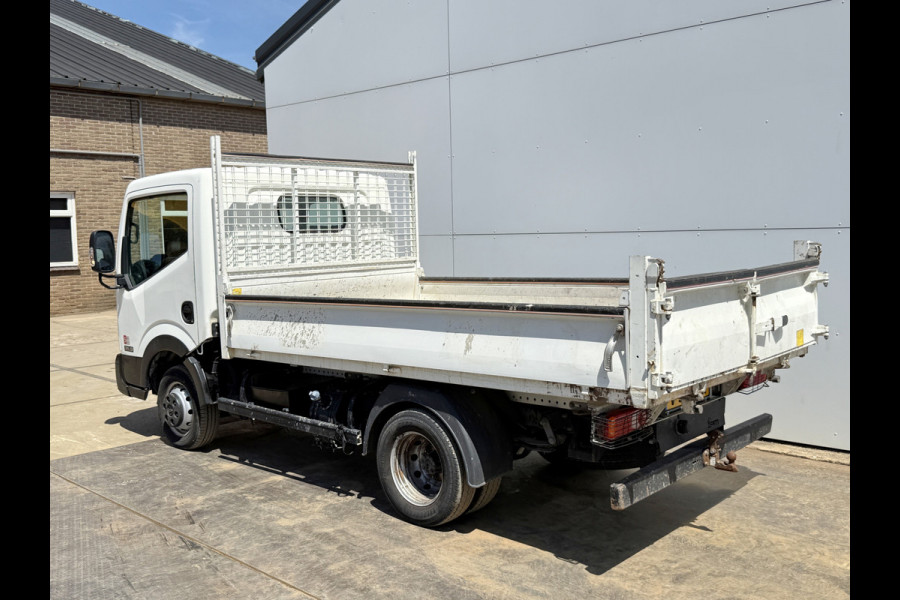 Nissan NT400 130PK 3.0 Kipper 3L Dubbellucht 3.5t Trekhaak Airco Benne Tipper